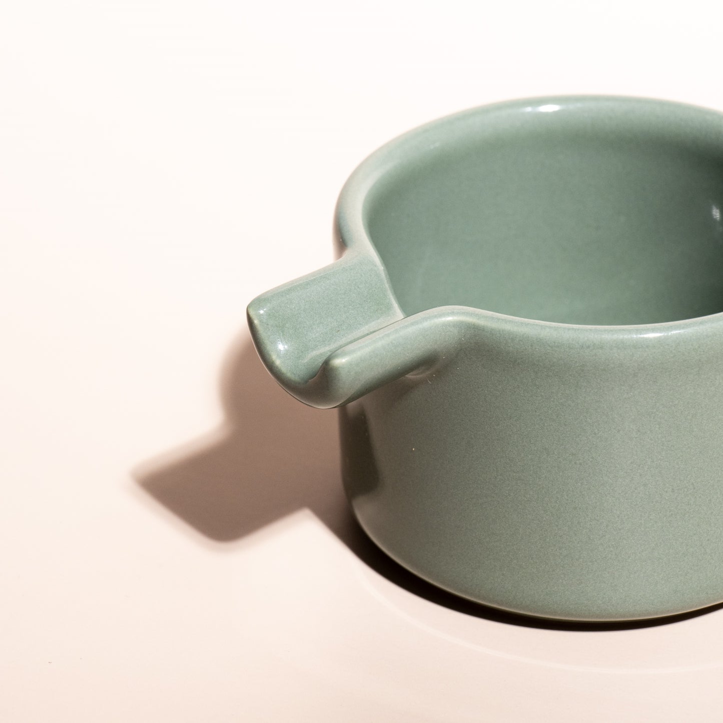 BASIC ASHTRAY - SAGE